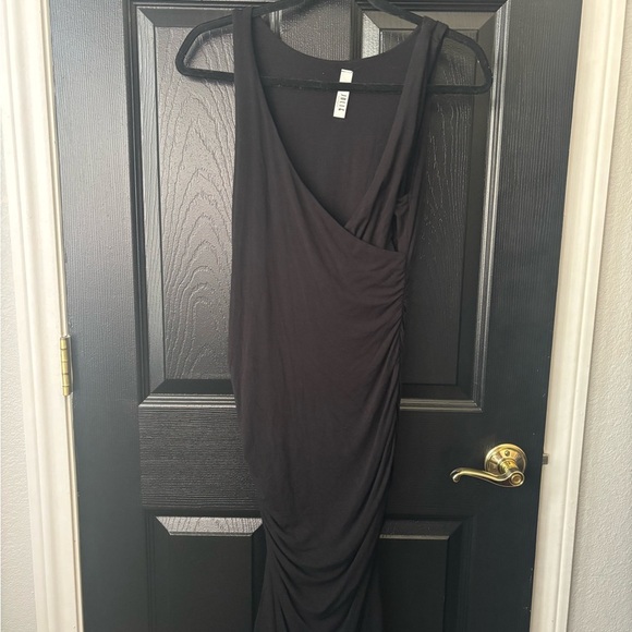 ‼️Price Drop‼️End of Summer Sale‼️ Jolie Black Asymmetrical Ruched Dress - Picture 1 of 4